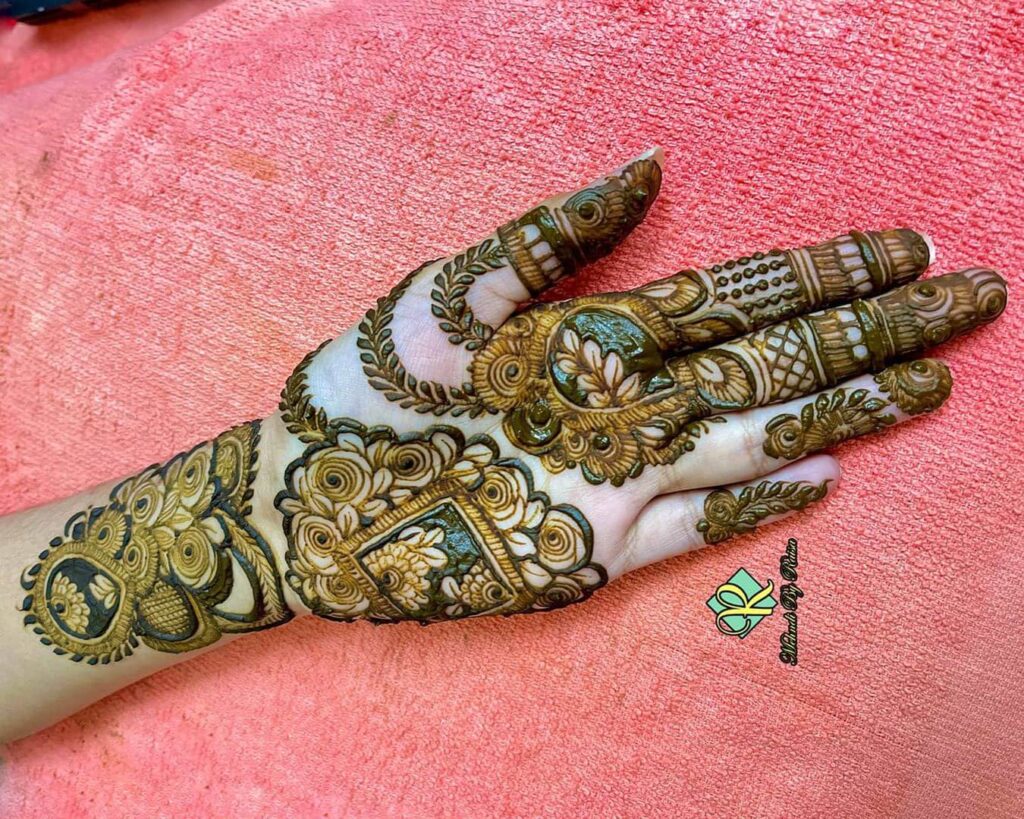 Alluring Floral and Mesh Mehandi Design with Lots of Spaces