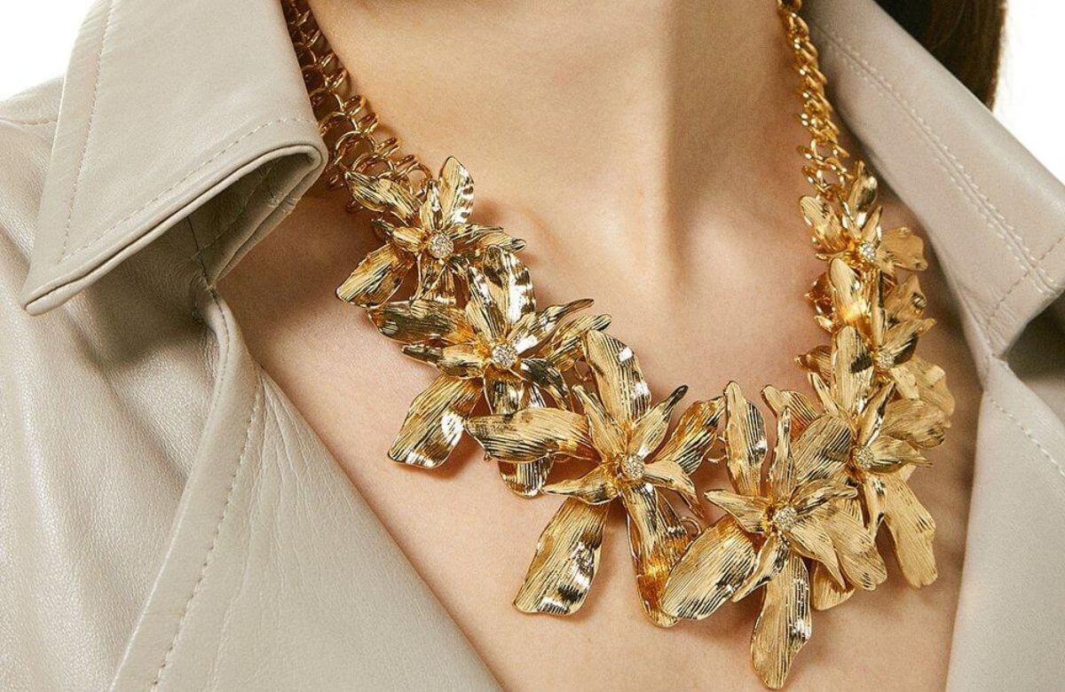 Floral bib necklaces